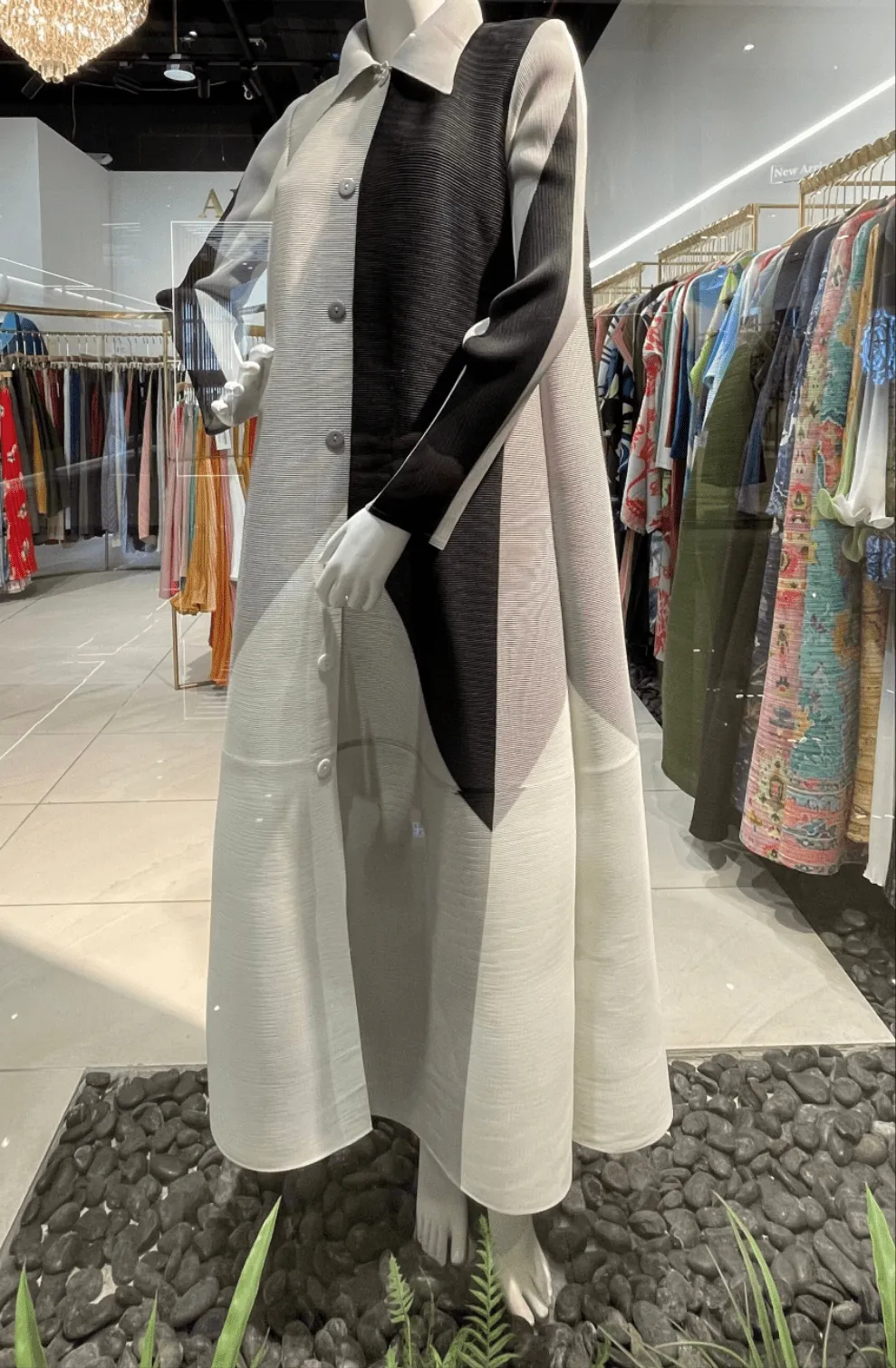 Abaya Color-Block Pleated