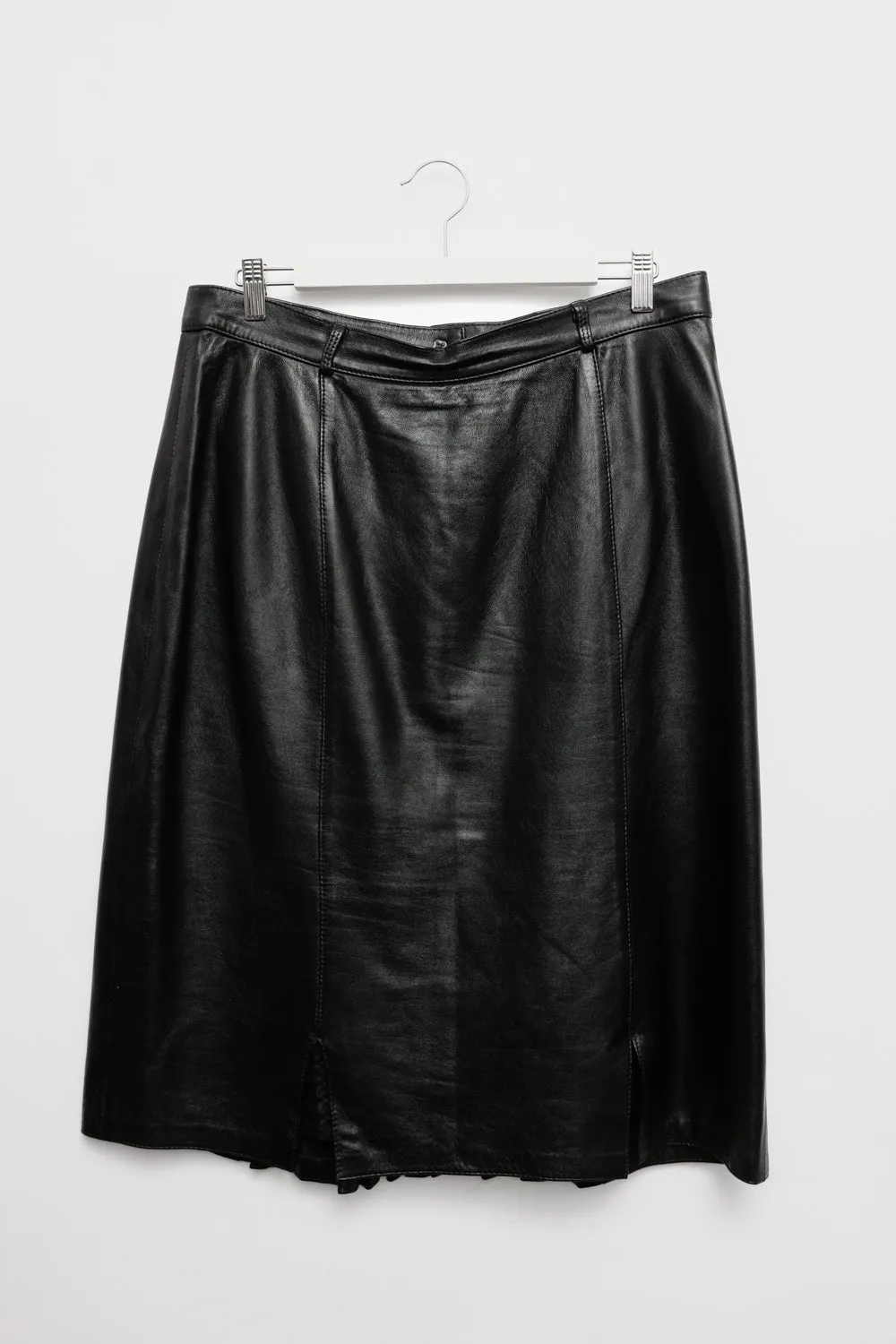 BLACK PLEATED LEATHER SKIRT