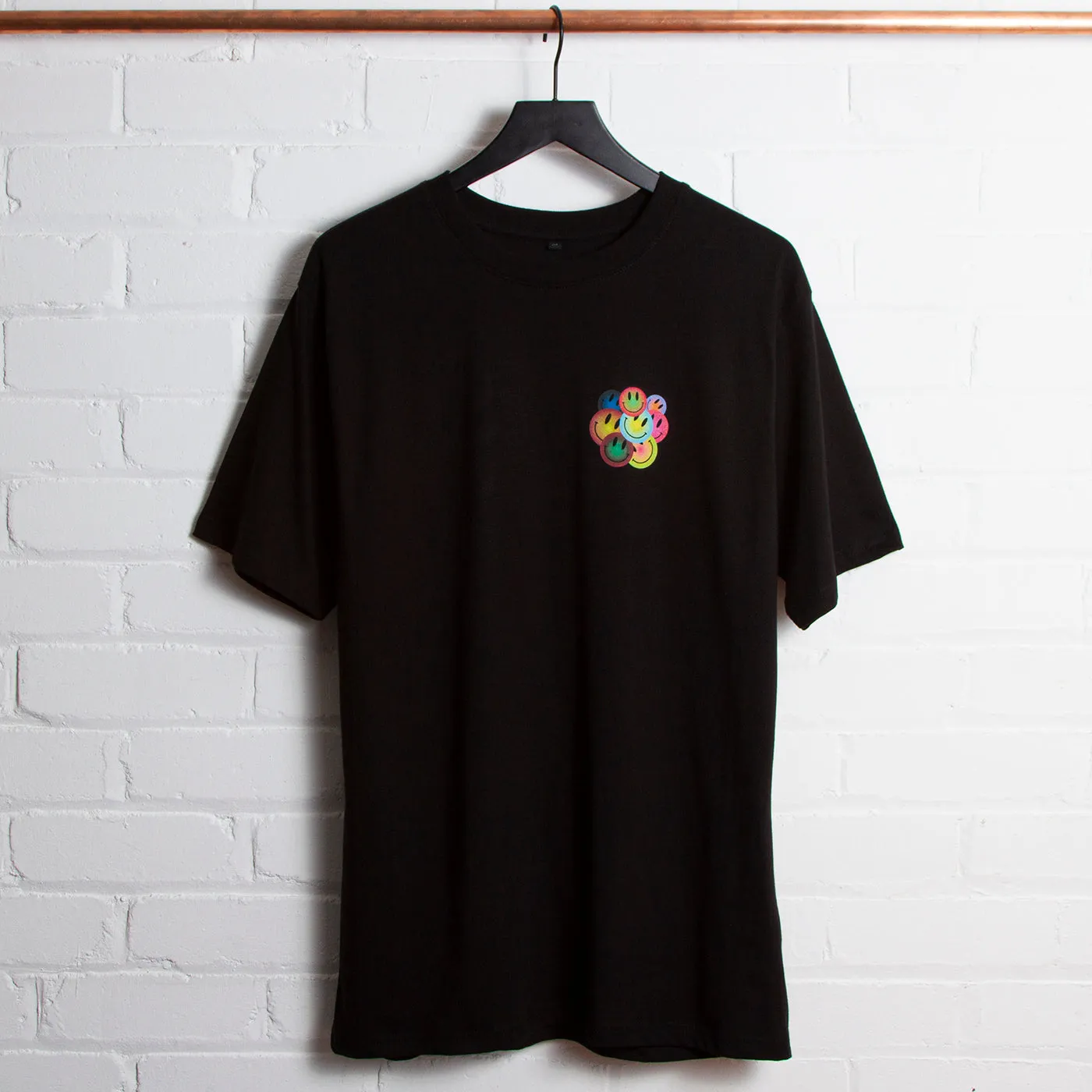 Crest All The Smileys - Tshirt - Black