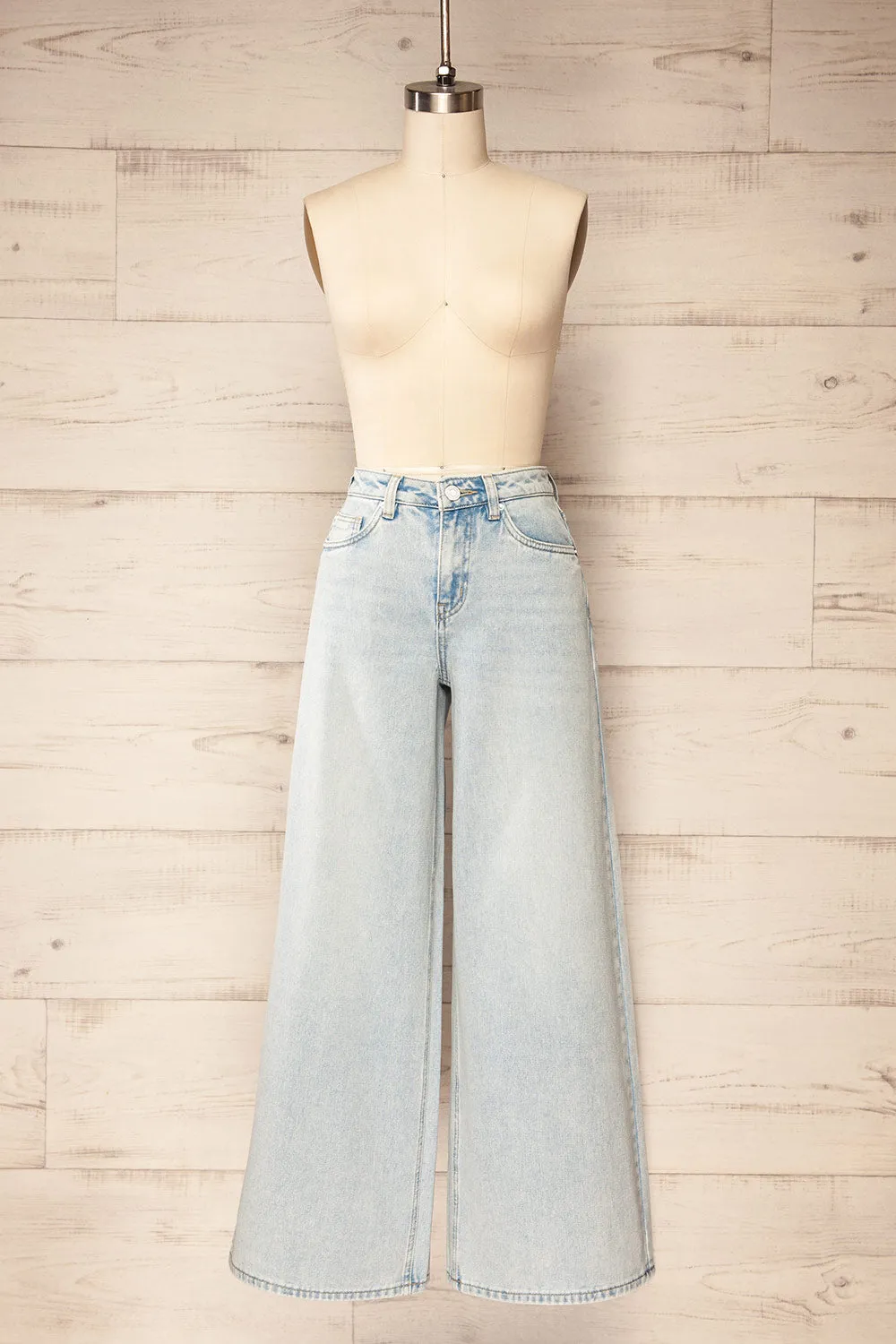 Jeju | Light-Blue Wide-Leg Jeans