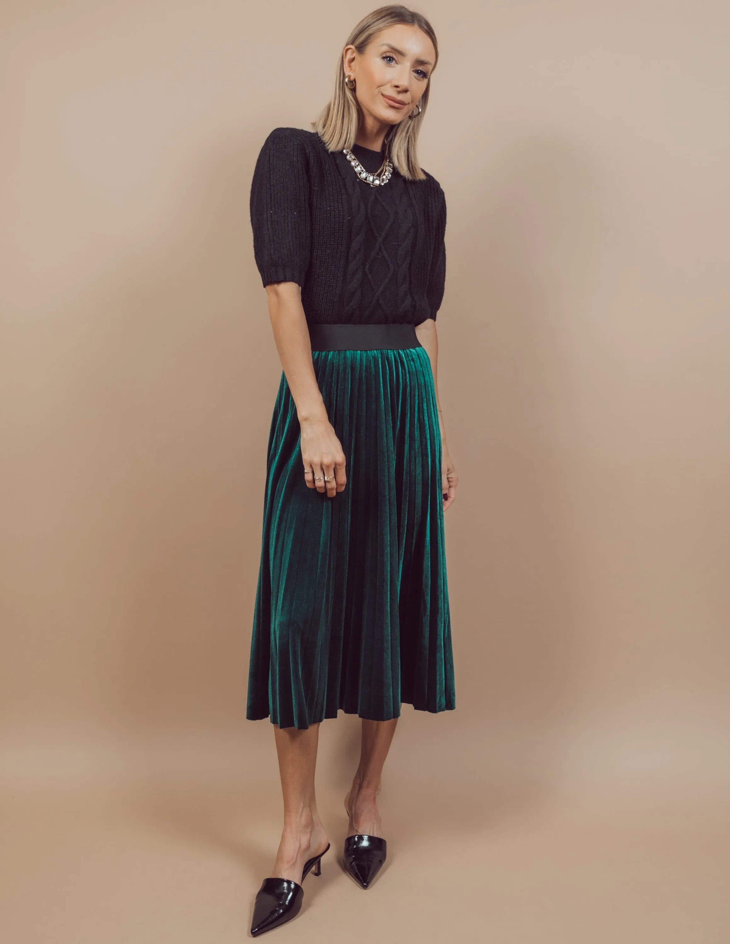 Karyme Velvet Pleated Skirt