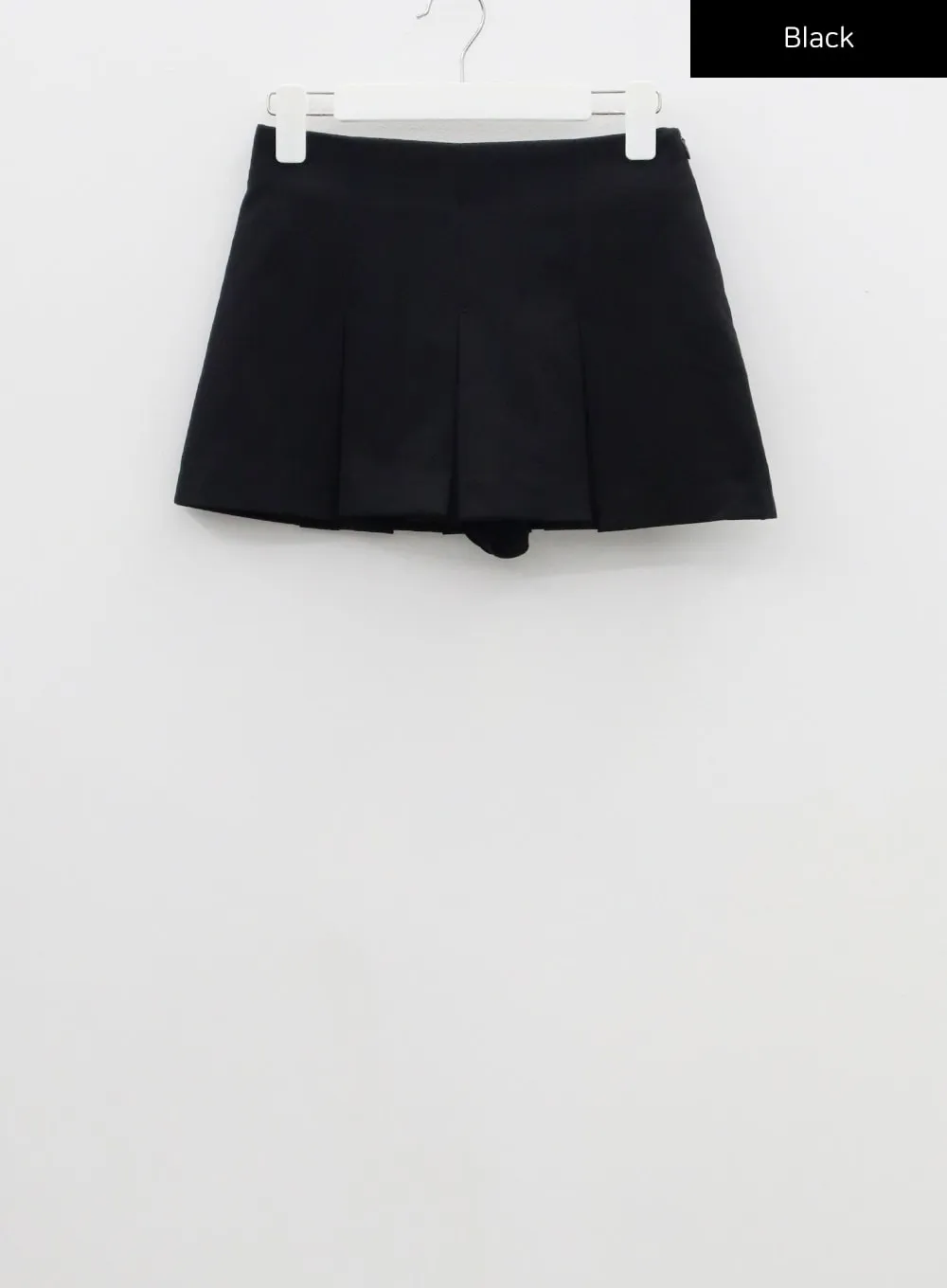 Mid-Rise Pleated Mini Skirt CF308