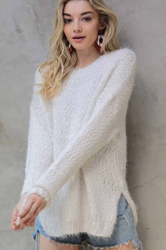 Soft and cozy oversized sweater in ivory S-L