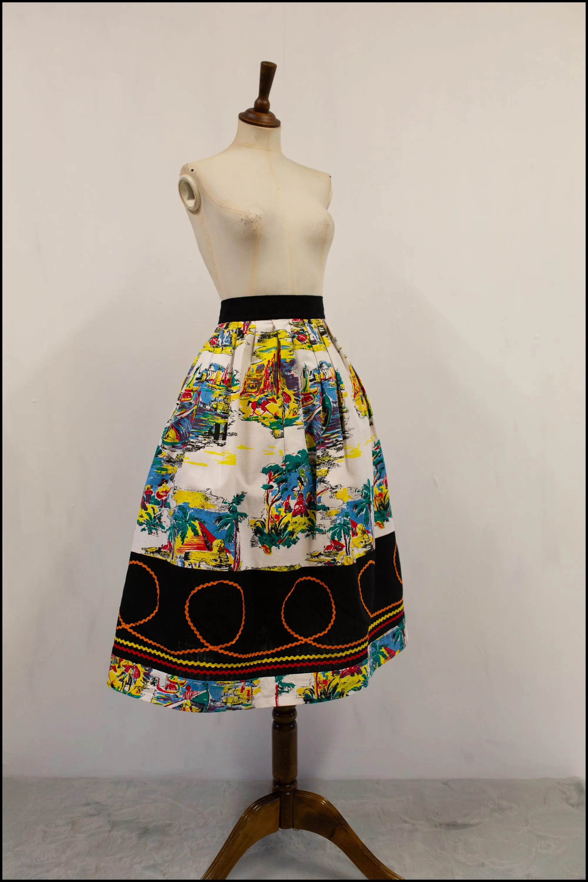 Vintage 1950s World Travel Print Midi Skirt