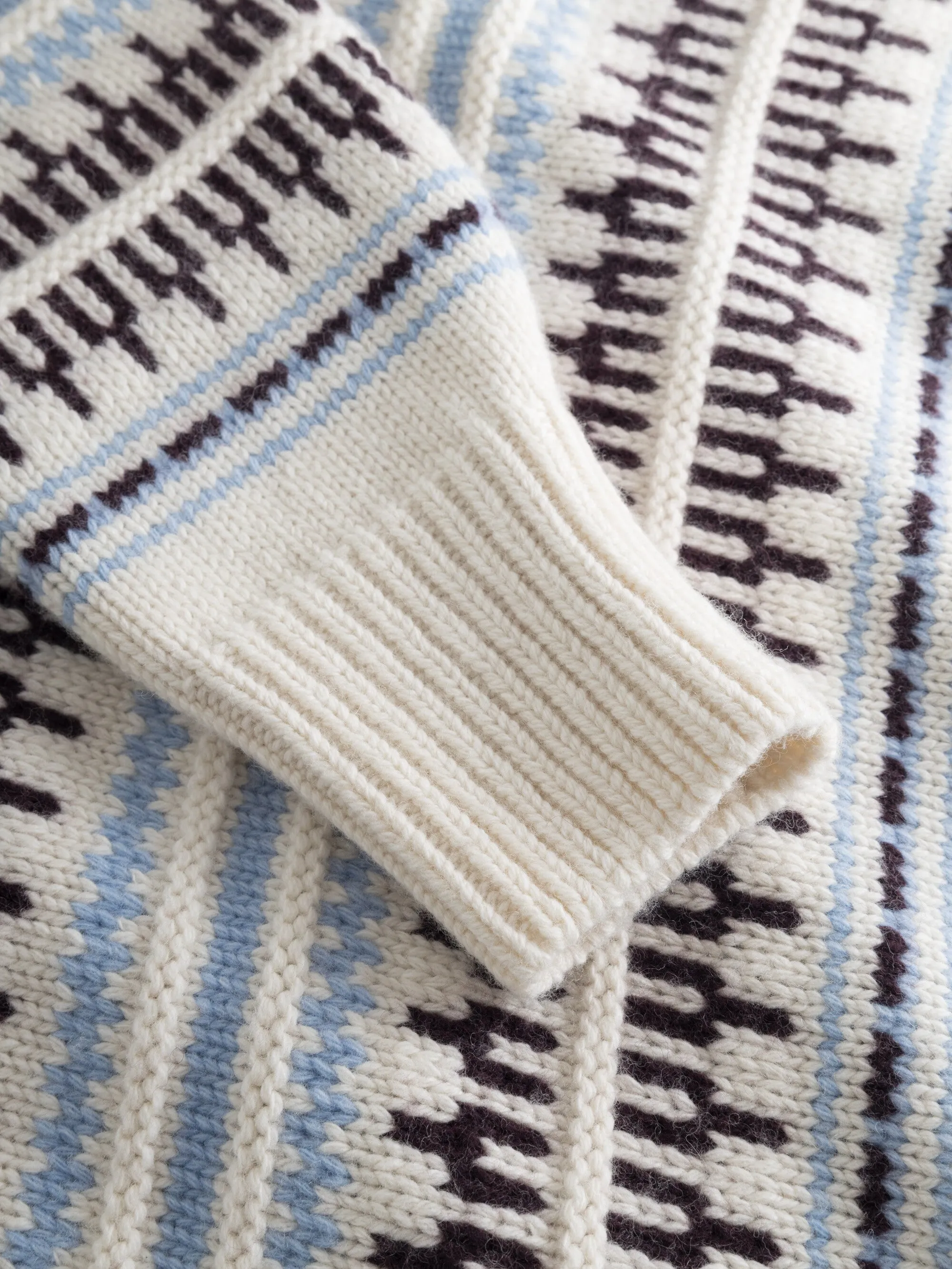 Wool pattern boxy crew neck - White stripe